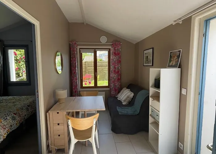 Independent 2 Bedrooms With Garden *